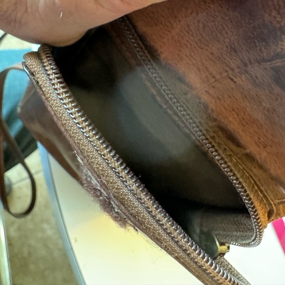 Vintage High End Classic Rustic Town Brown Leather Travel Women’s Crossbody Bag - Picture 8 of 11